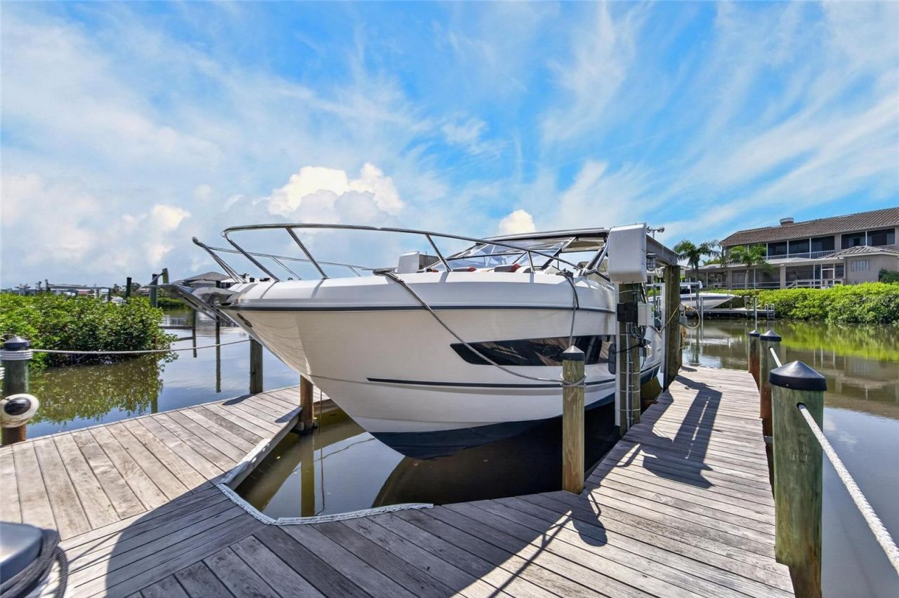 6203 Marbella Boulevard, Apollo Beach, FL 33572 Photo