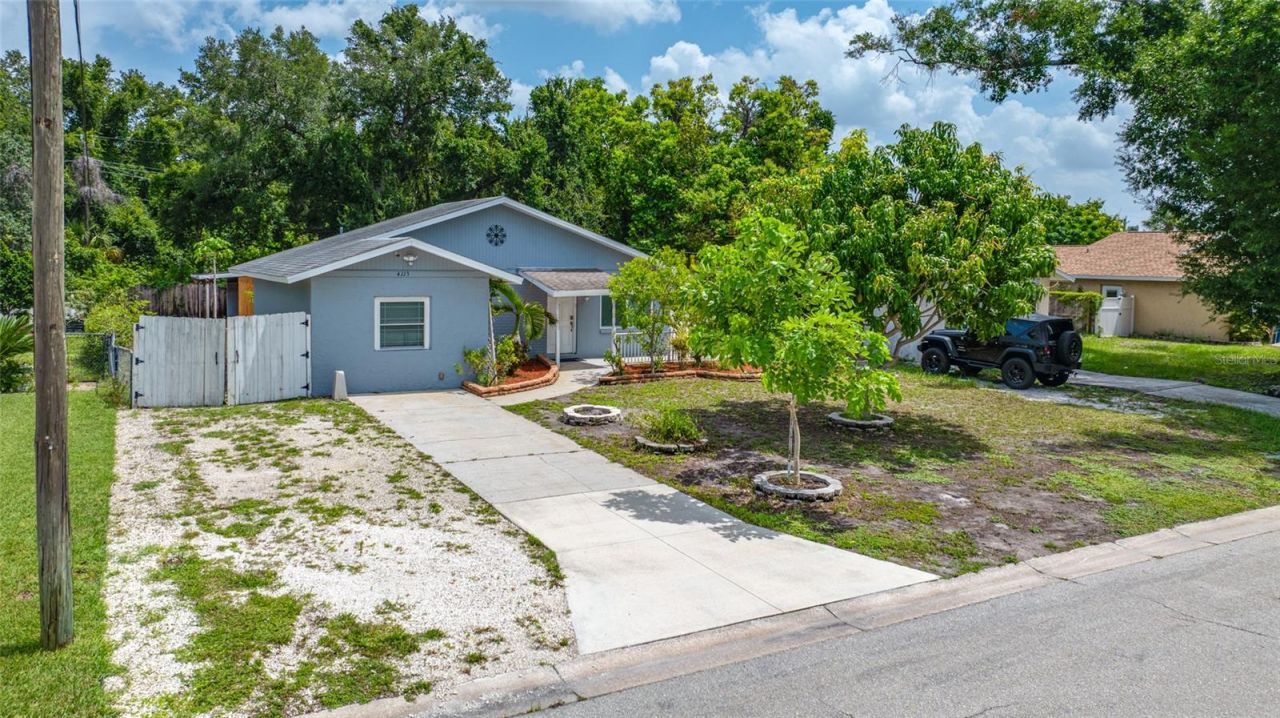 4115 55th Avenue Drive E, Bradenton, FL 34203 Photo