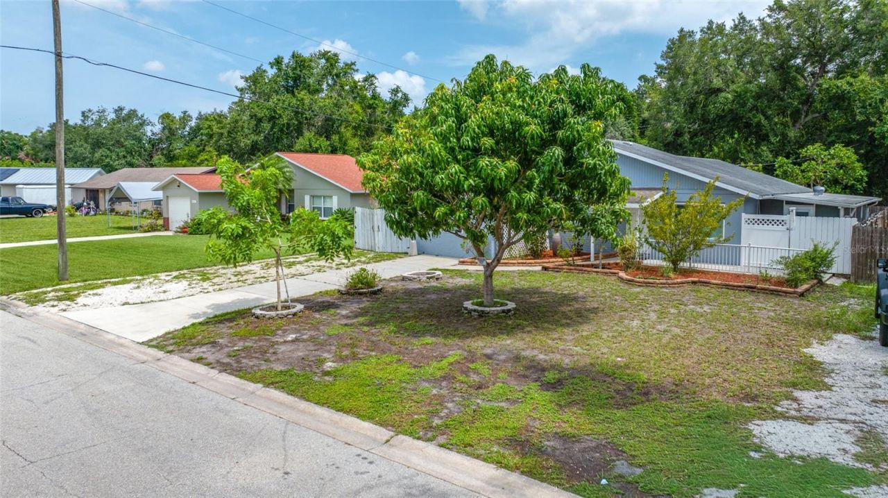 4115 55th Avenue Drive E, Bradenton, FL 34203 Photo