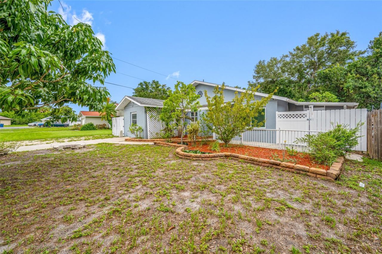 4115 55th Avenue Drive E, Bradenton, FL 34203 Photo