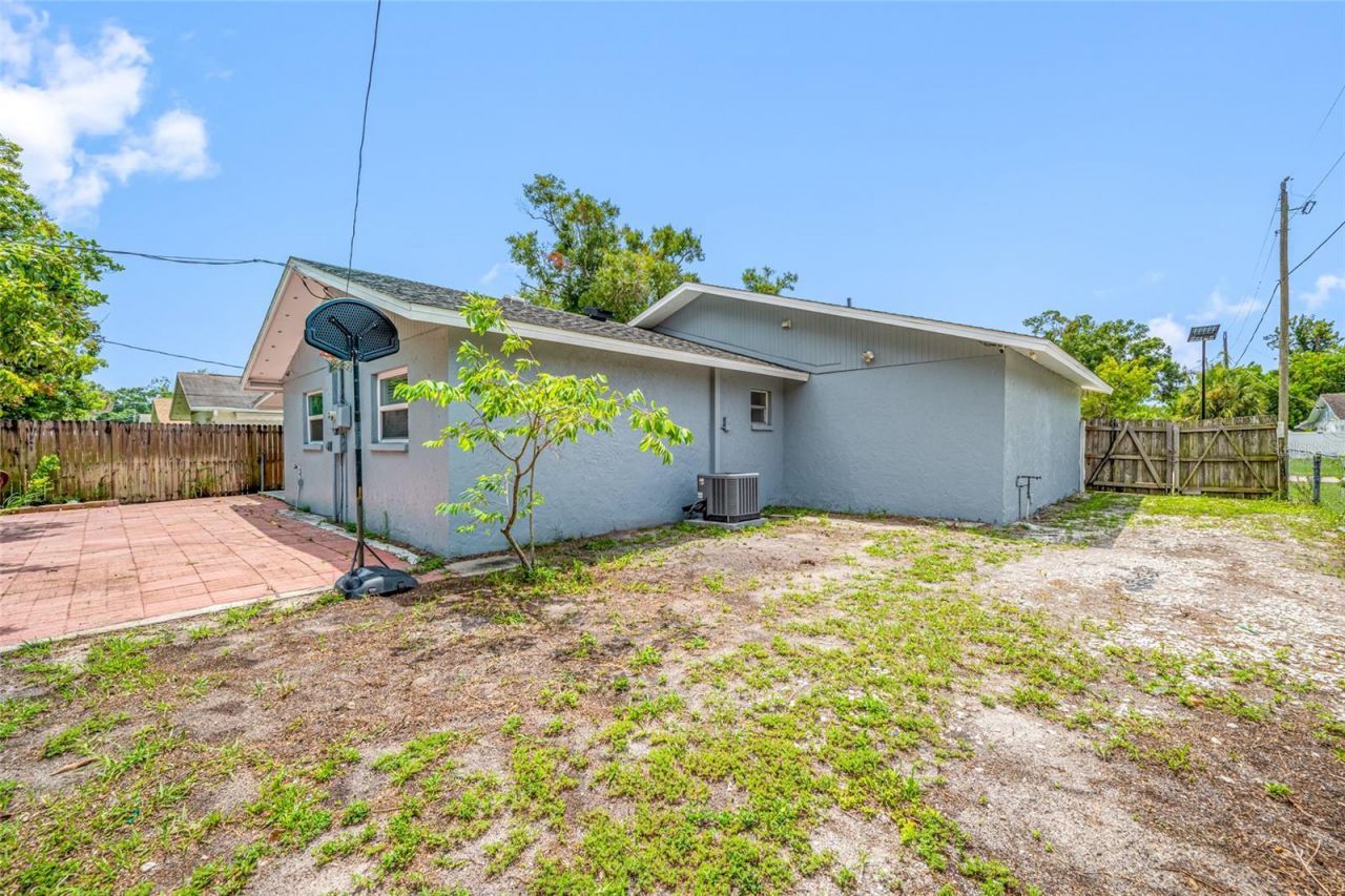 4115 55th Avenue Drive E, Bradenton, FL 34203 Photo
