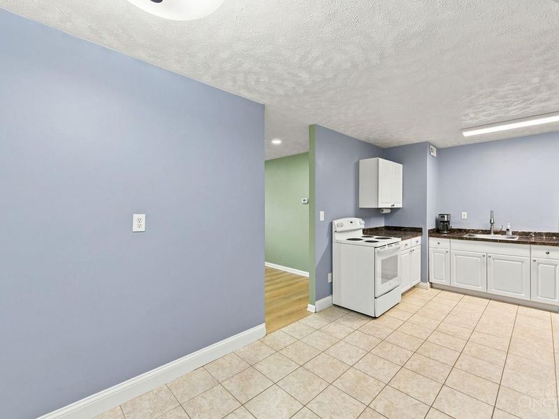 9798 Stadia Drive, Colerain Township, OH 45251 Photo 11