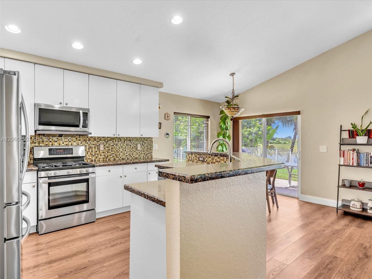 1208 NW 144th Ter, Pembroke Pines, FL 33028 Photo