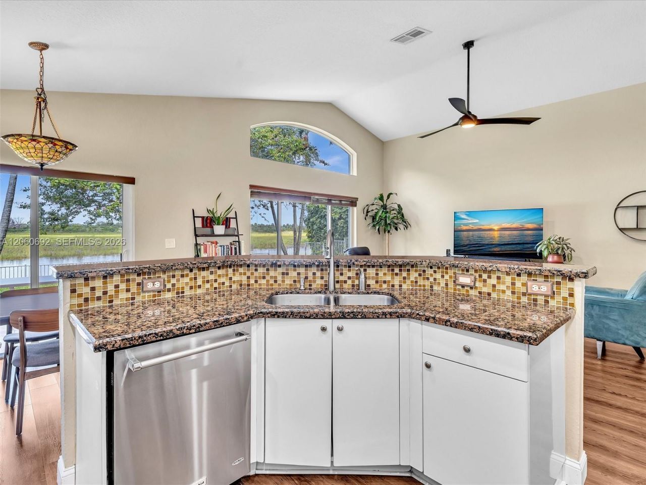 1208 NW 144th Ter, Pembroke Pines, FL 33028 Photo