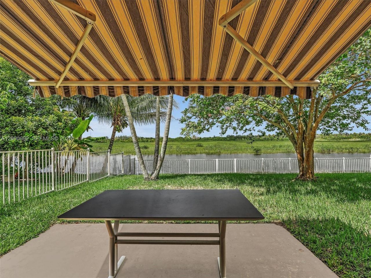 1208 NW 144th Ter, Pembroke Pines, FL 33028 Photo