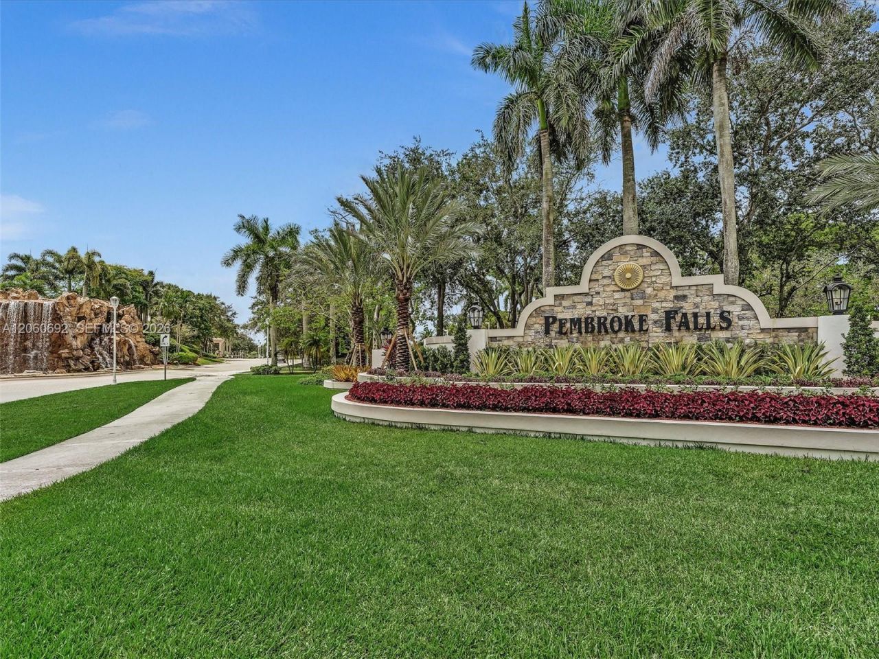 1208 NW 144th Ter, Pembroke Pines, FL 33028 Photo