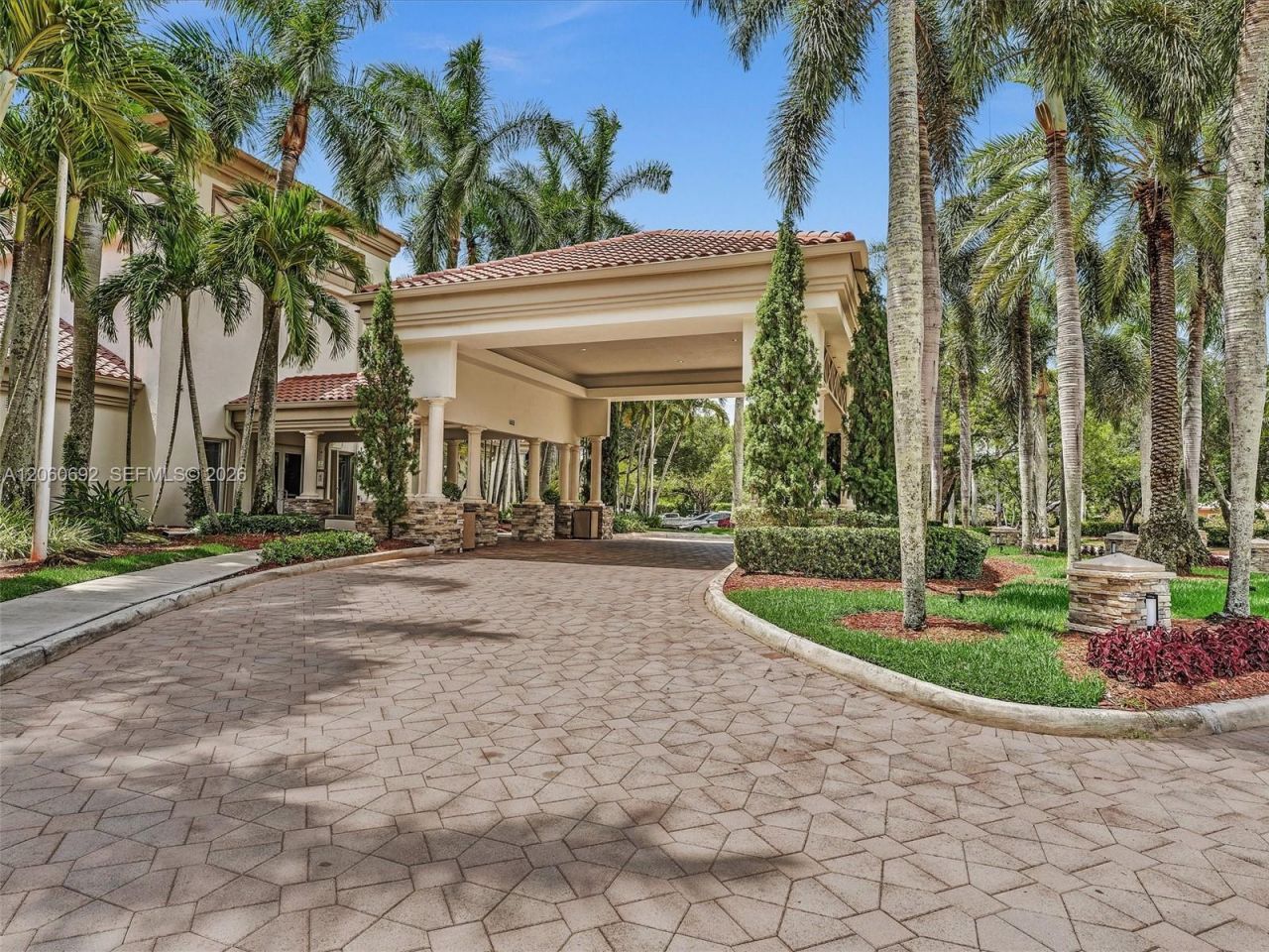 1208 NW 144th Ter, Pembroke Pines, FL 33028 Photo