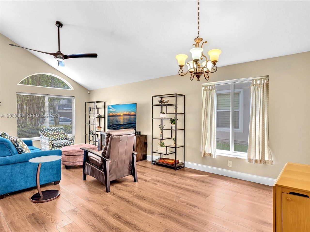 1208 NW 144th Ter, Pembroke Pines, FL 33028 Photo