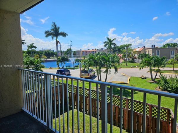4900 NW 79th Ave, Unit 206, Doral, FL 33166
