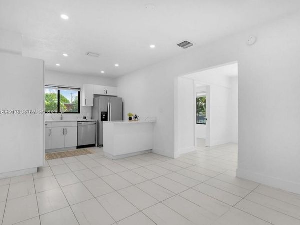 1918 NW 19th Ave , Unit FRONT, Miami, FL 33125