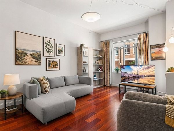 17 Otis St, Unit 105, Cambridge, MA 02141