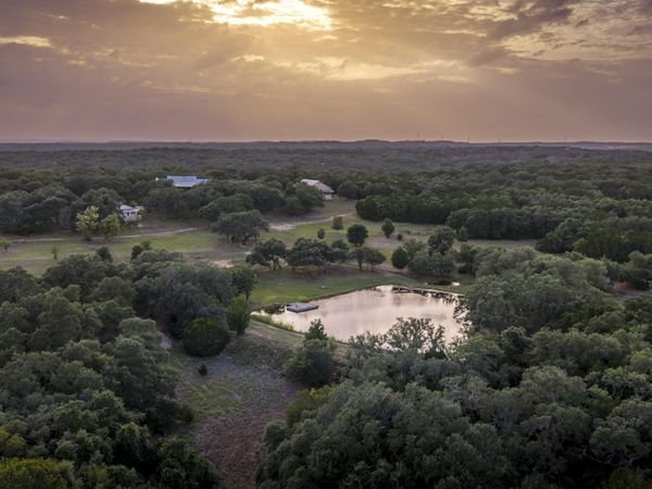 5261 W Ammann Rd, Bulverde, TX 78163
