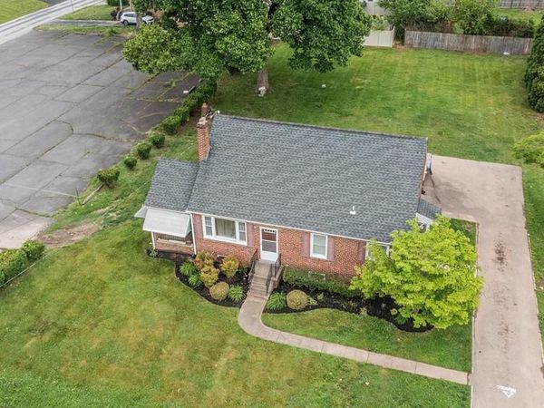 2107 DEKALB PIKE, NORRISTOWN, PA 19401