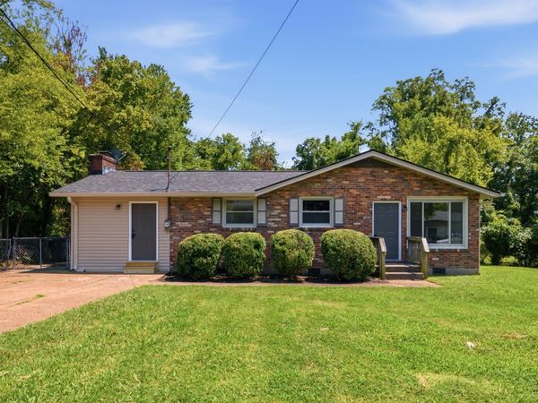 3218 Moorewood Dr, Nashville, TN 37207
