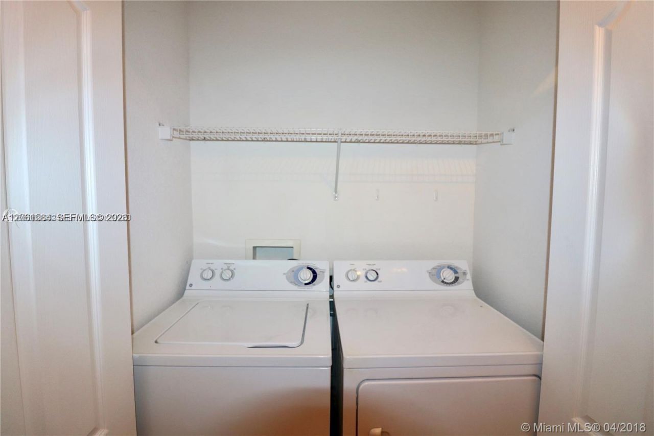 6001 SW 70th St , Unit 117, South Miami, FL 33143 Photo