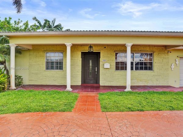 5306 Roosevelt St , Hollywood, FL 33021