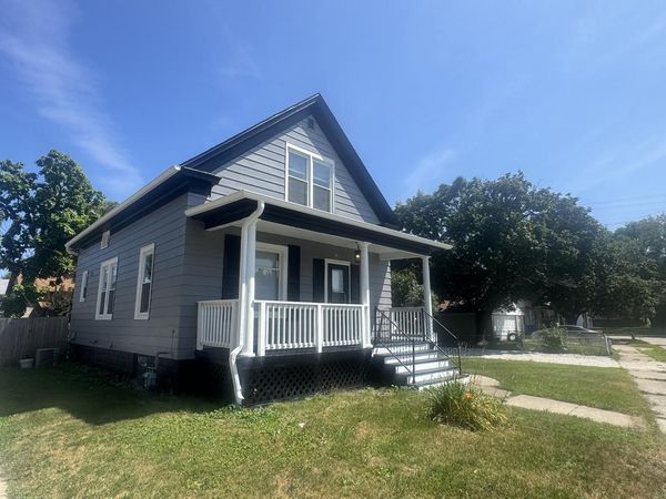 7411 11th AVENUE, Kenosha, WI 53143