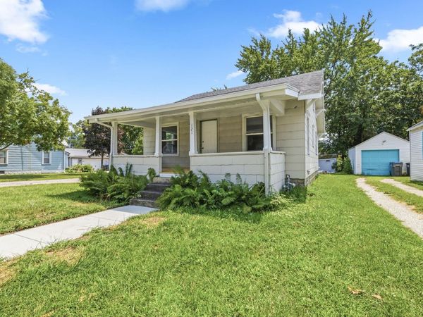 121 E Lusher Avenue, Elkhart, IN 46517