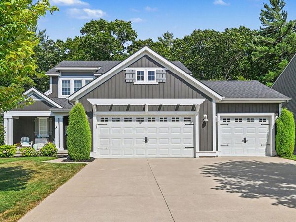 16964 Arbor Way Drive, Nunica, MI 49448
