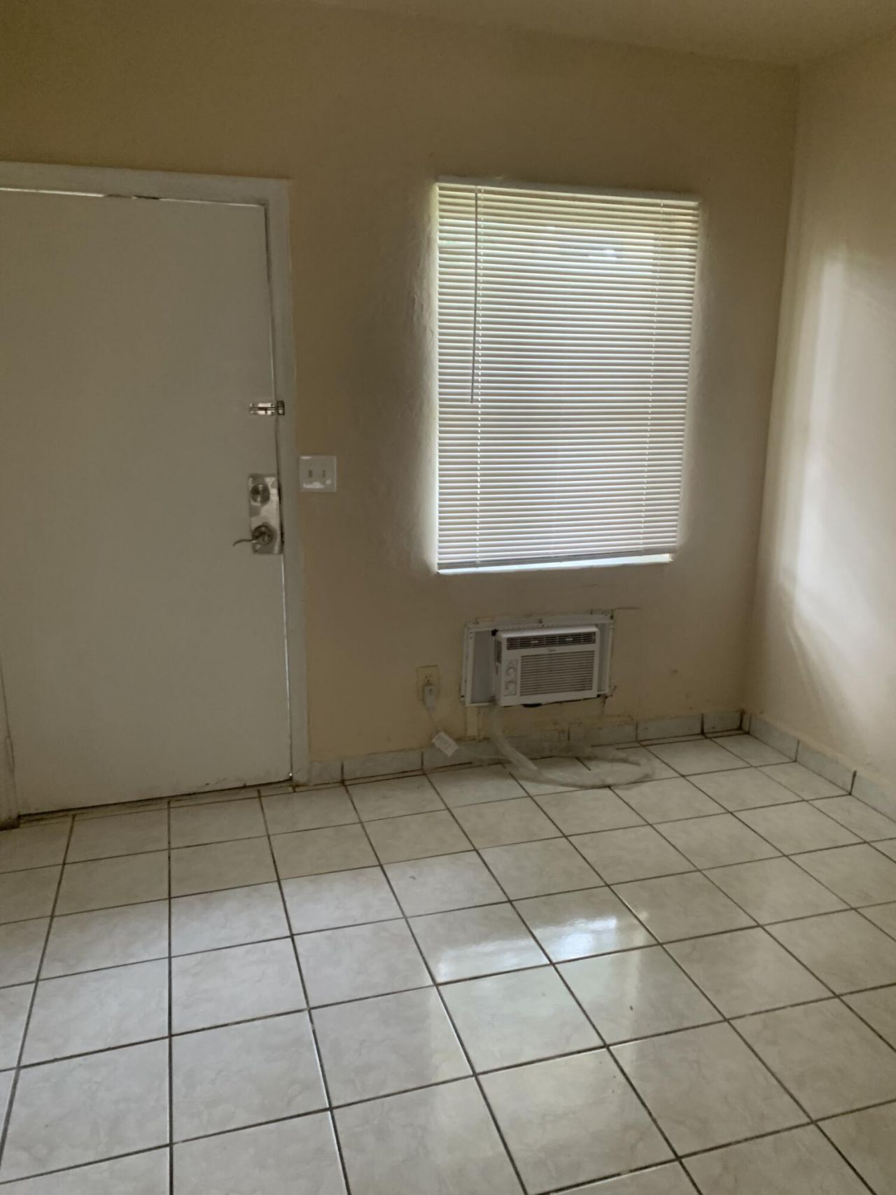 1546 NE 111th Street, Unit 2, Miami, FL 33161 Photo