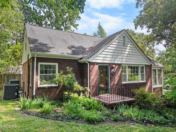 4300 Fulton Drive, Knoxville, TN 37918