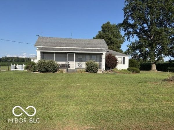 3284 N Henderson , Rushville, IN 46173
