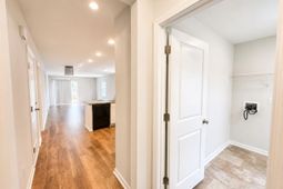 531 Moresby Way  photo 4