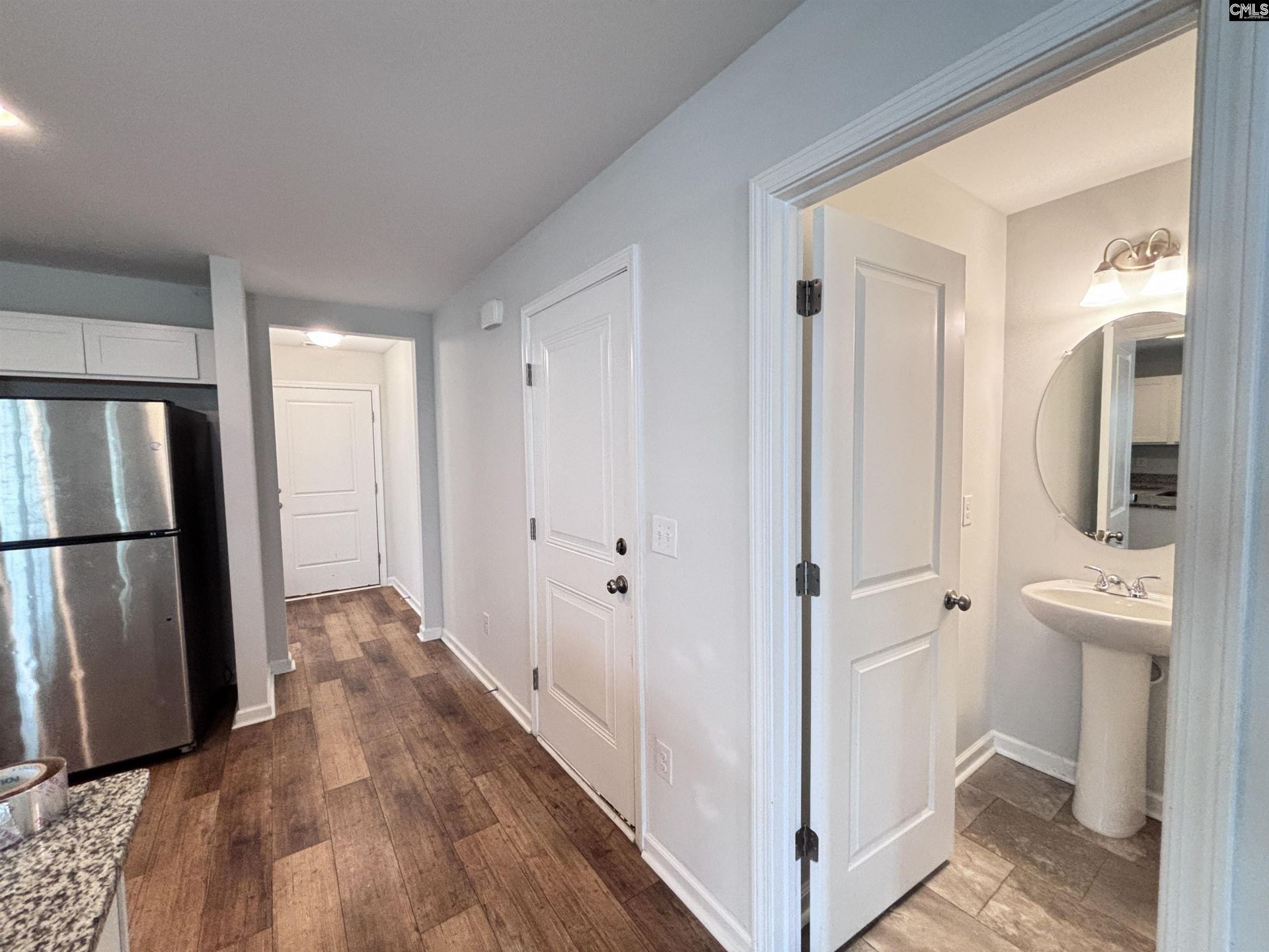 531 Moresby Way  Photo 6