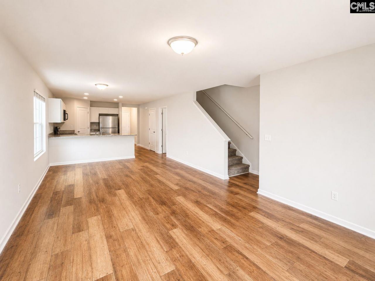 531 Moresby Way  Photo 9