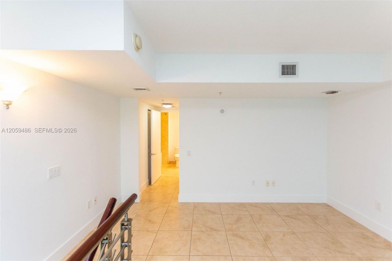 41 SE 5th St , Unit 1914, Miami, FL 33131 Photo