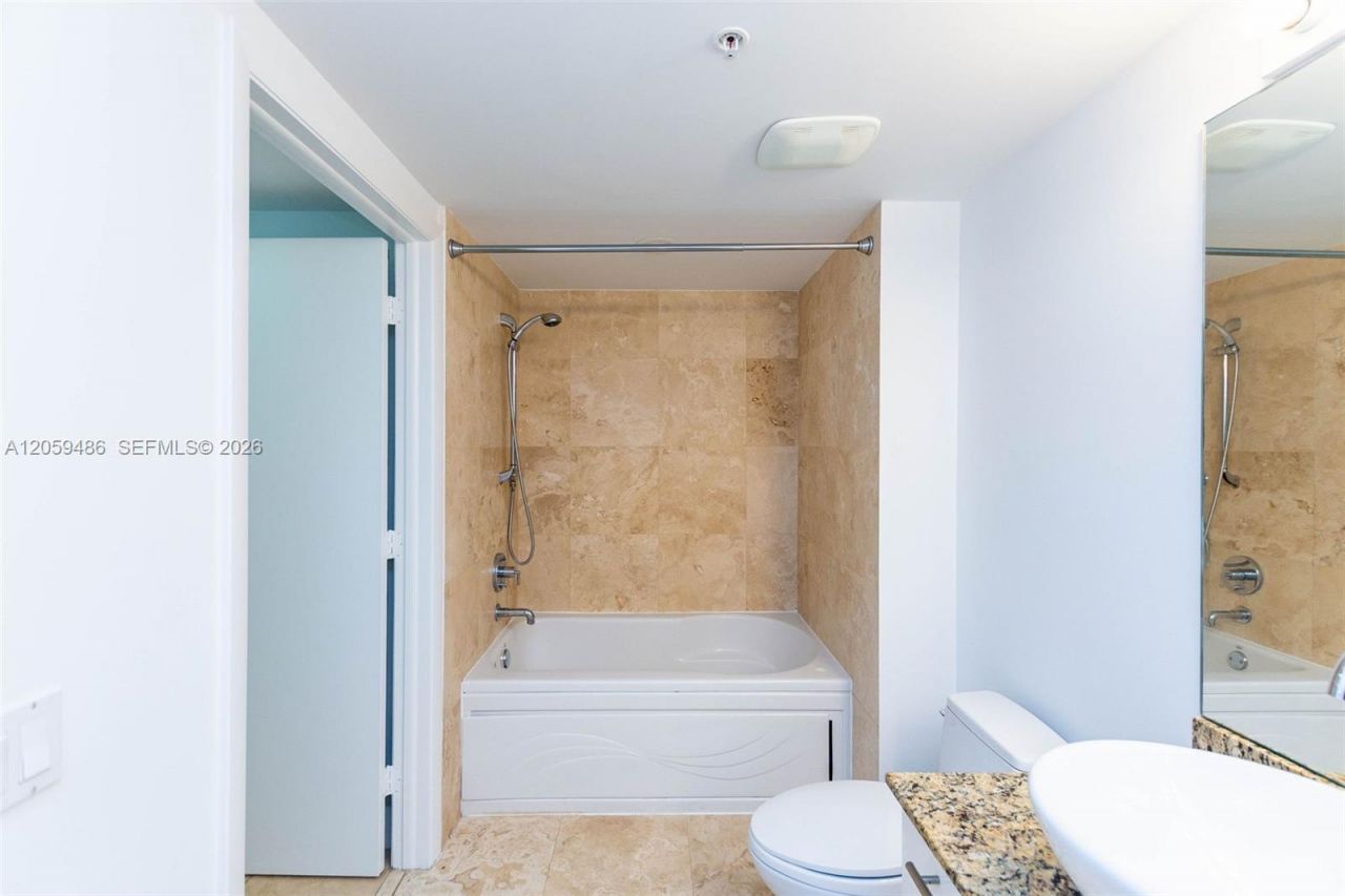 41 SE 5th St , Unit 1914, Miami, FL 33131 Photo
