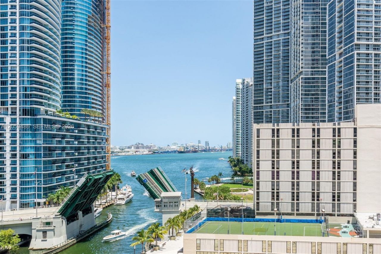 41 SE 5th St , Unit 1914, Miami, FL 33131 Photo