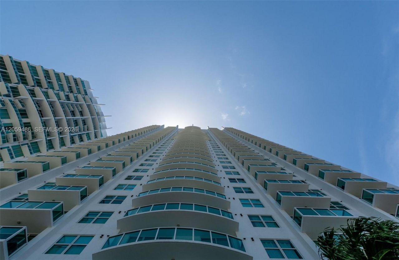 41 SE 5th St , Unit 1914, Miami, FL 33131 Photo