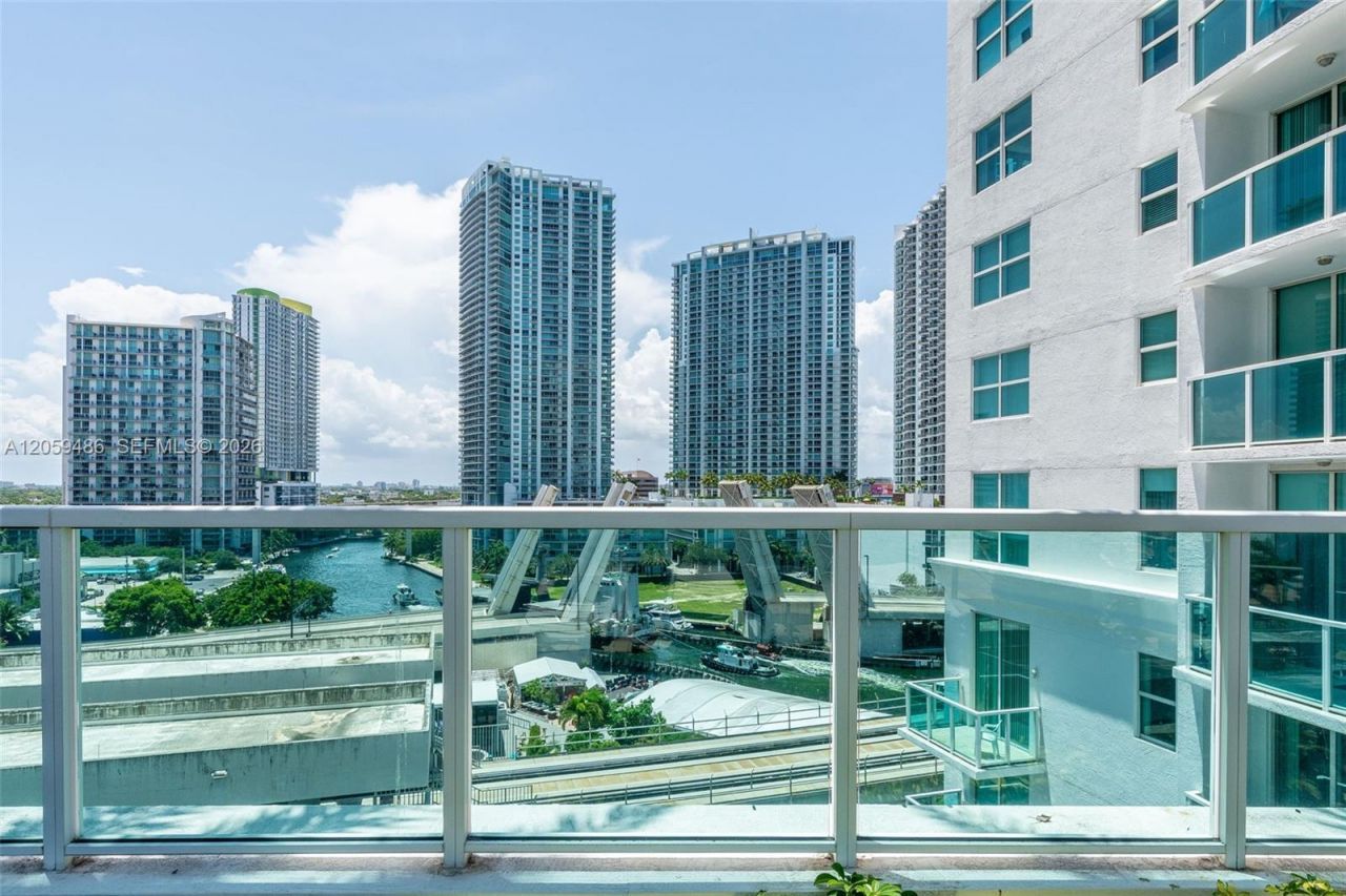 41 SE 5th St , Unit 1914, Miami, FL 33131 Photo