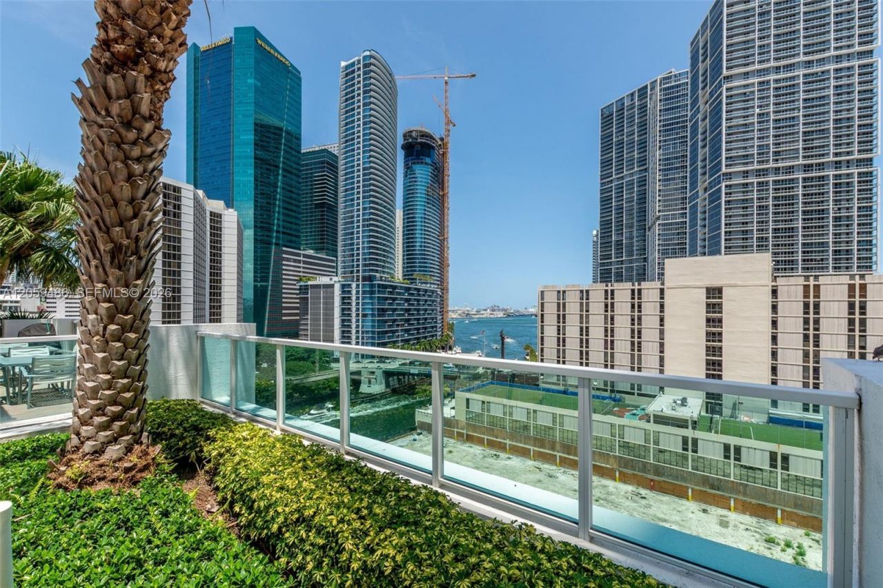 41 SE 5th St , Unit 1914, Miami, FL 33131 Photo