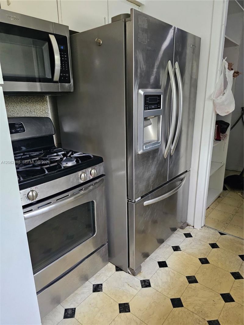 648 E 28th St , Hialeah, FL 33013 Photo
