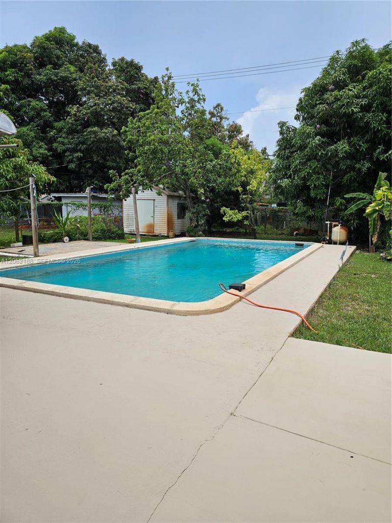 648 E 28th St , Hialeah, FL 33013 Photo