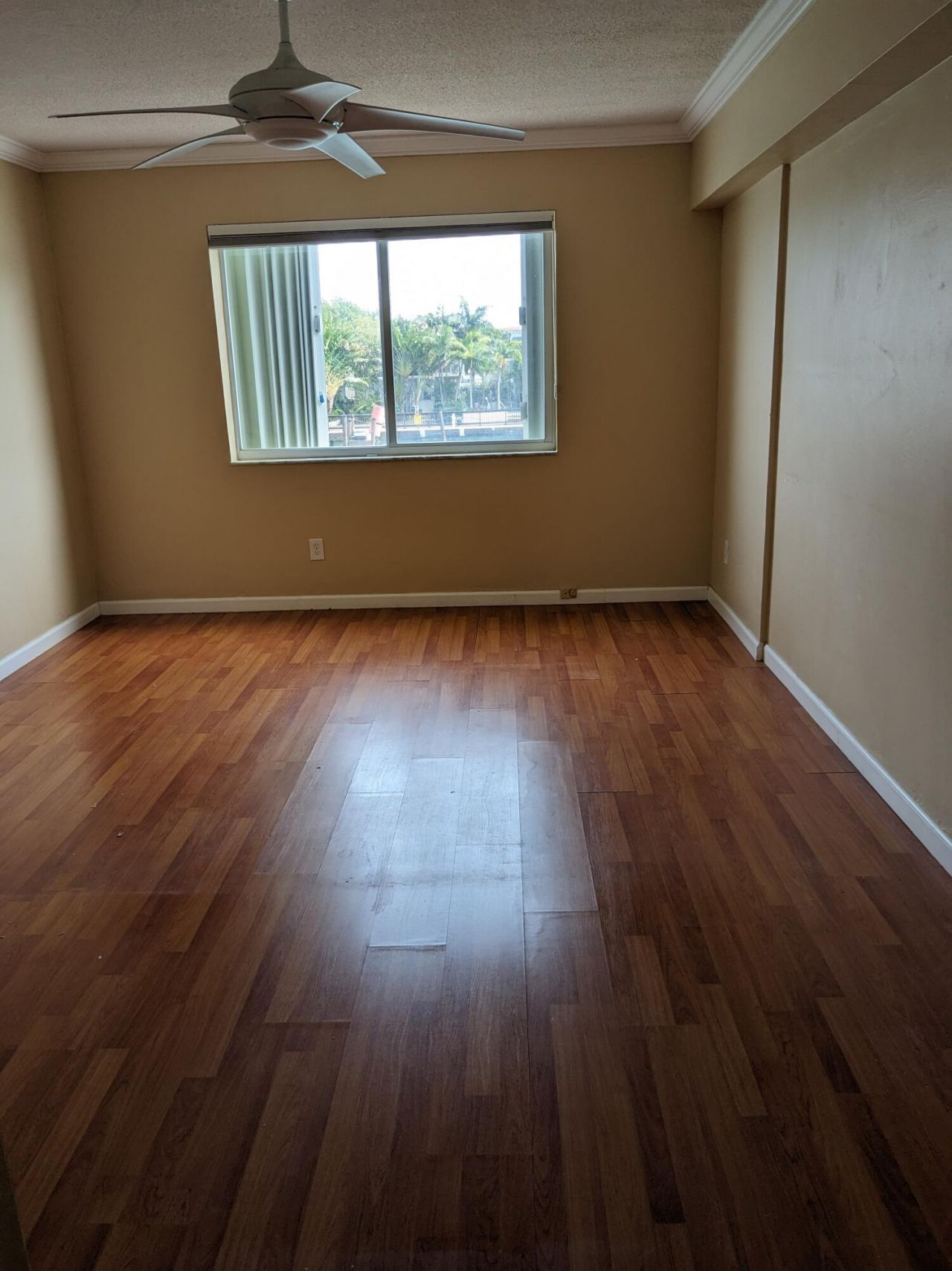 8001 N Crespi Boulevard, Unit 2C, Miami Beach, FL 33141 Photo