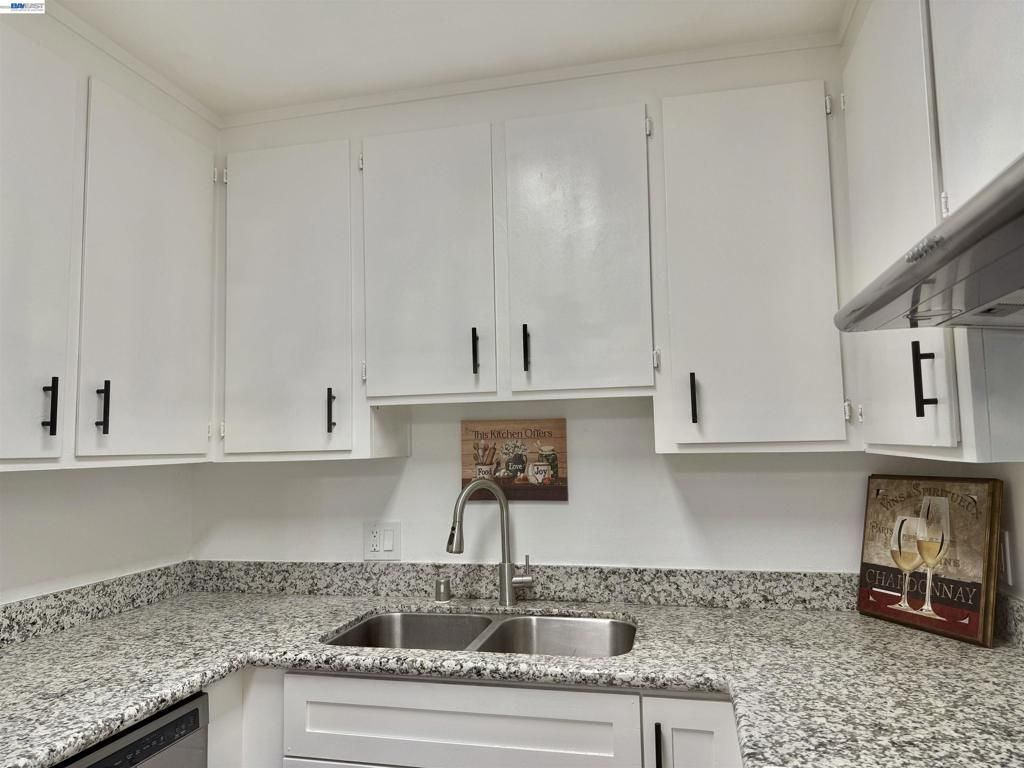 680 Fargo Ave, Unit 13, San Leandro, CA 94579 Main Photo