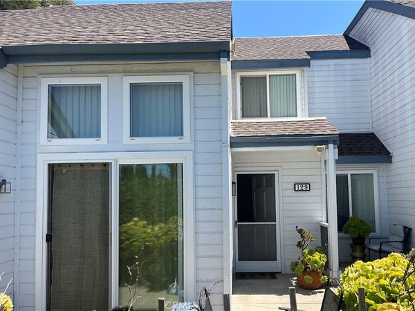 129 Greenmoor, Irvine, CA 92614