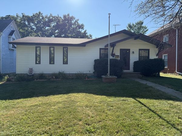1030 Lincoln Highway , Rochelle, IL 61068