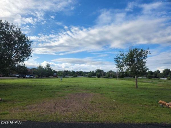 2341 QUARTER HORSE Trail, Unit 196, Overgaard, AZ 85933