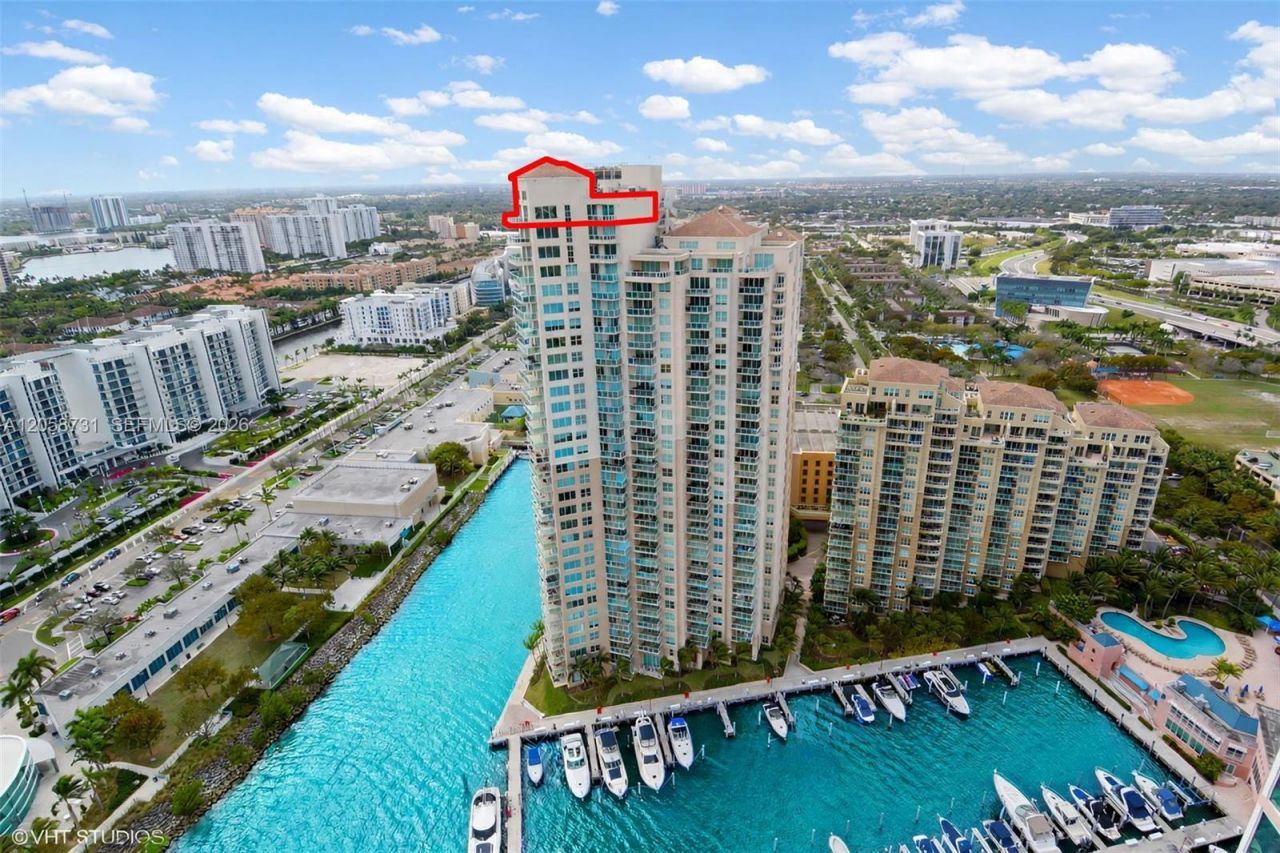 3330 NE 190th St, Unit UPH14, Aventura, FL 33180 Photo