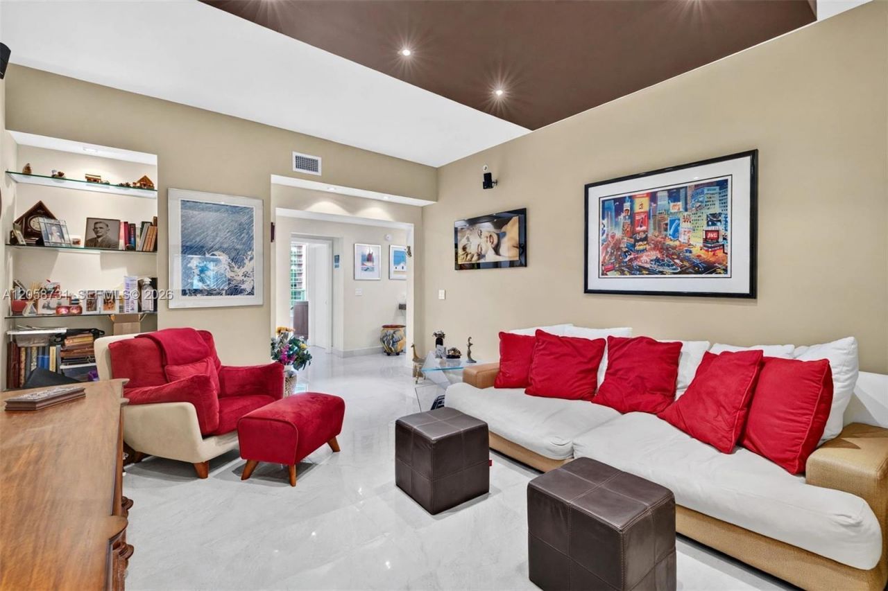 3330 NE 190th St, Unit UPH14, Aventura, FL 33180 Photo