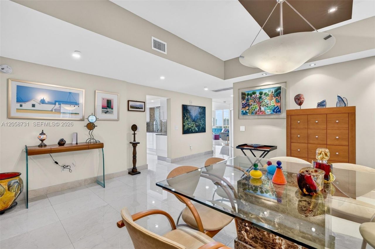 3330 NE 190th St, Unit UPH14, Aventura, FL 33180 Photo