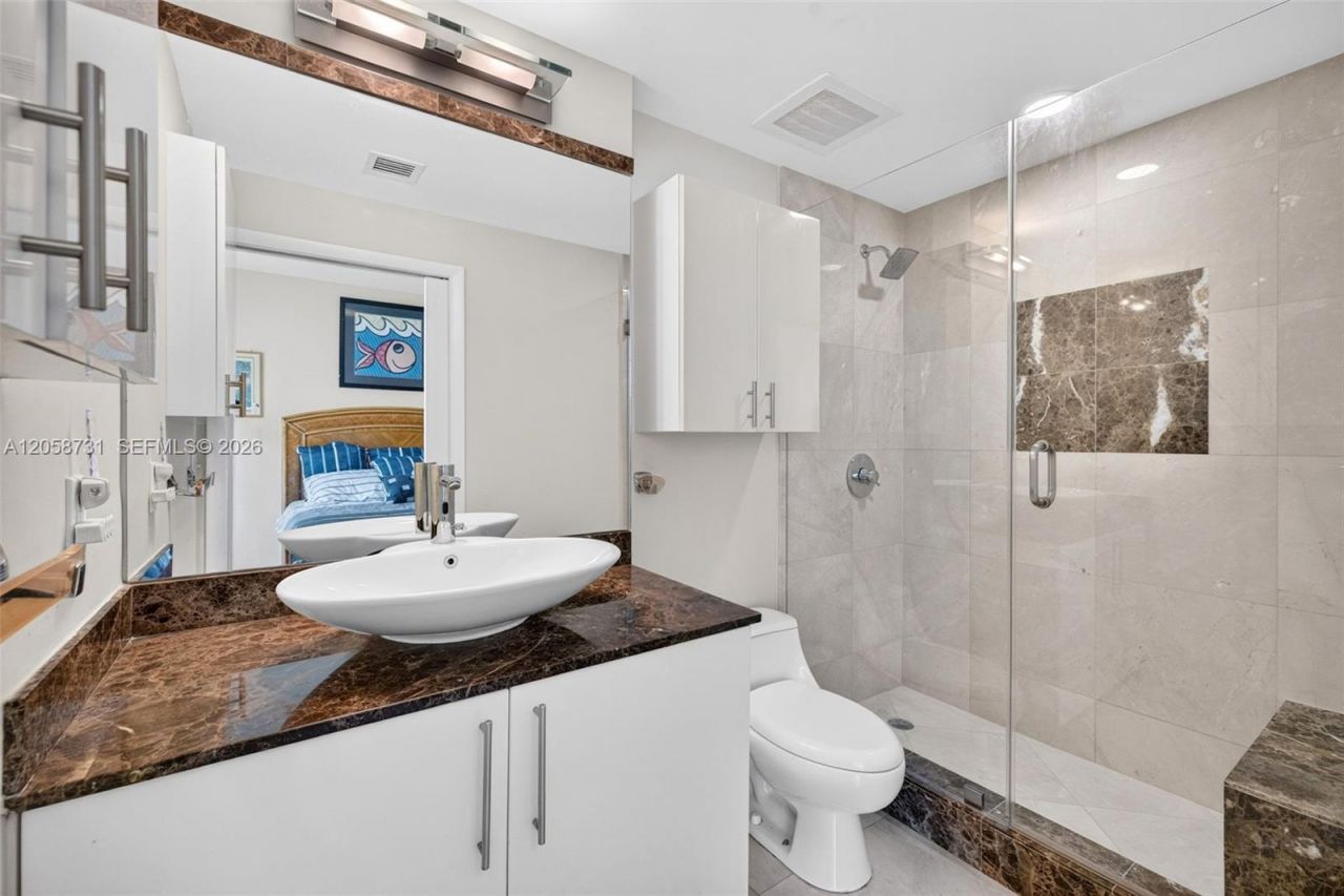 3330 NE 190th St, Unit UPH14, Aventura, FL 33180 Photo