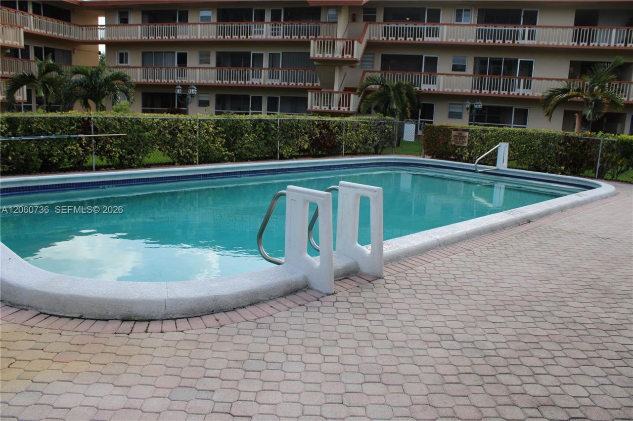 5300 Washington St, Unit H134, Hollywood, FL 33021 Photo