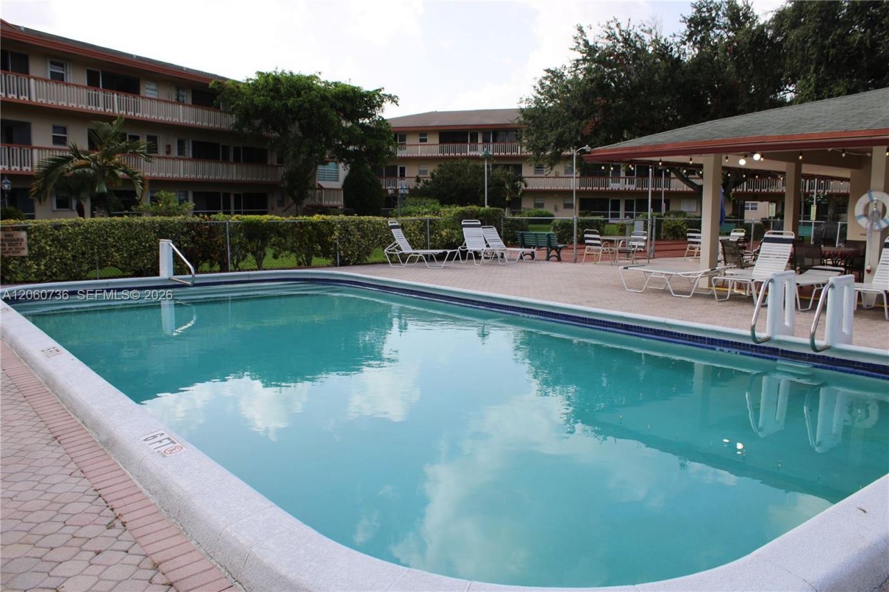 5300 Washington St, Unit H134, Hollywood, FL 33021 Photo