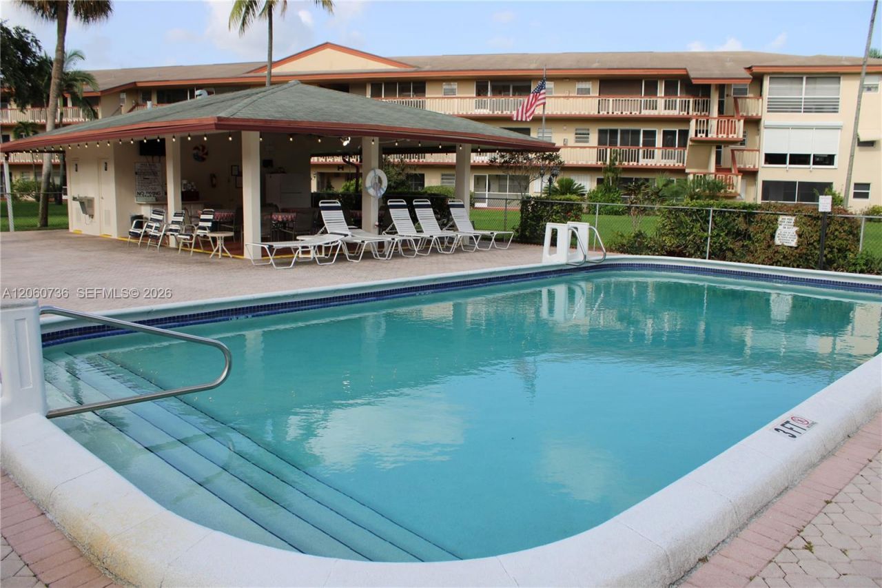 5300 Washington St, Unit H134, Hollywood, FL 33021 Photo