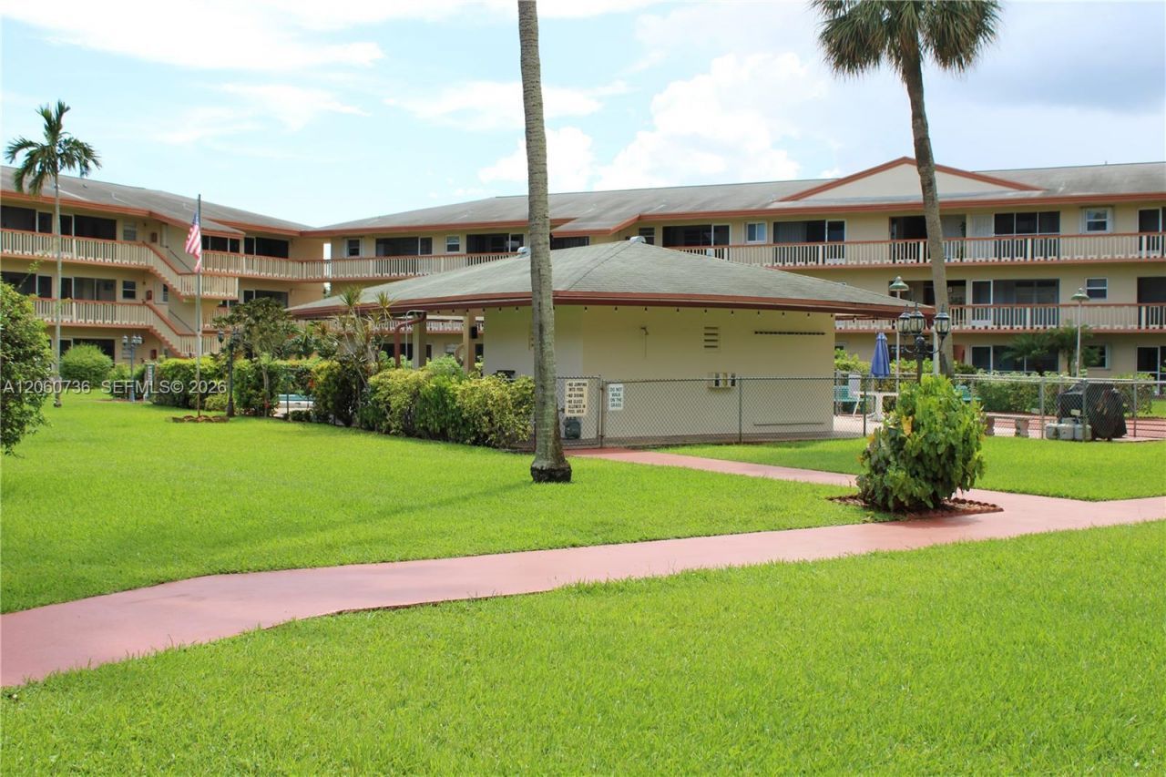 5300 Washington St, Unit H134, Hollywood, FL 33021 Photo